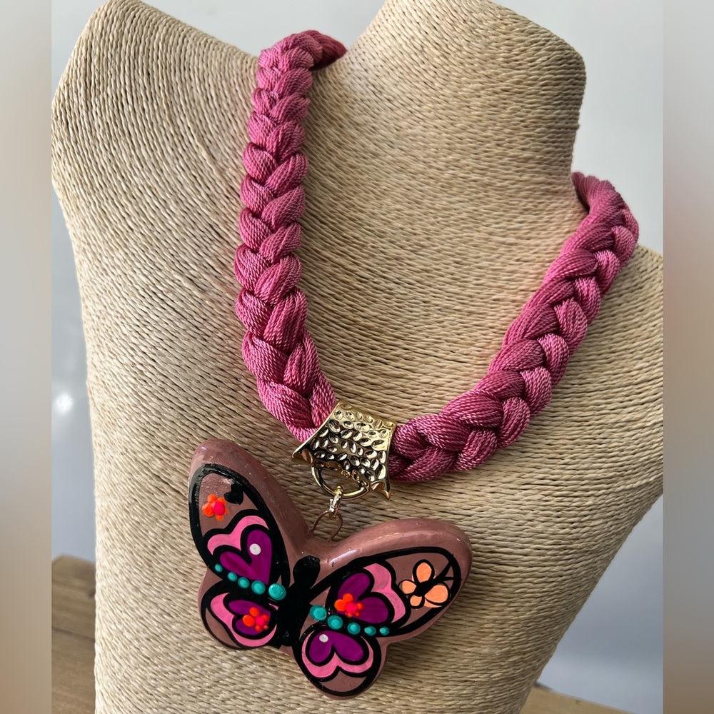 Necklace hand-painted ceramic
